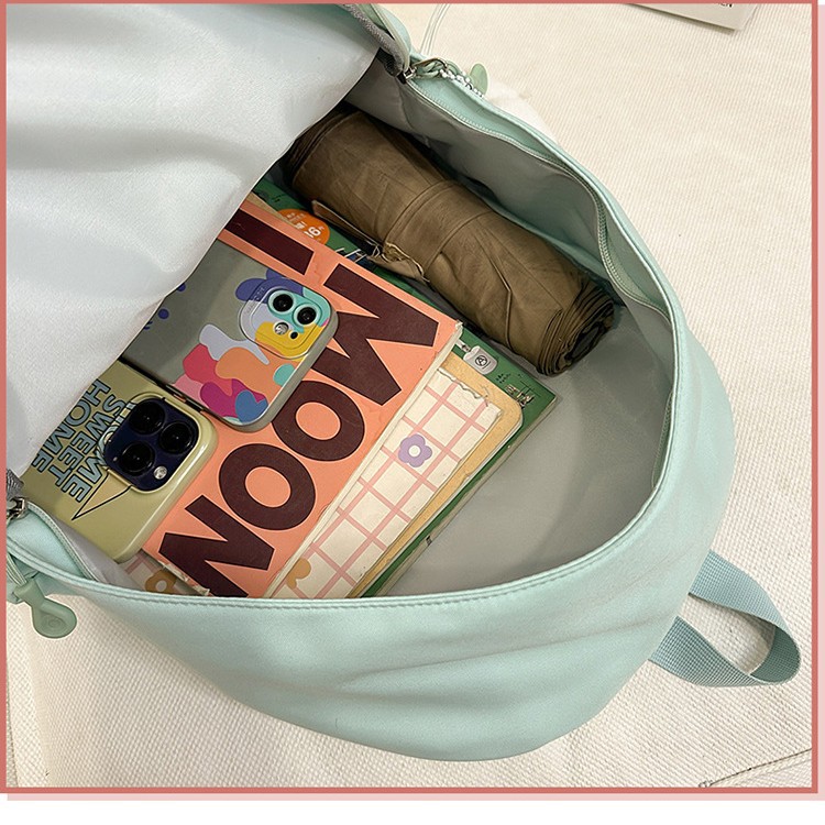 The new summer ins cream-themed college student schoolbag features a high aesthetic level, a single-shoulder bag with a niche design sense and a simple backpack Application Scenario
