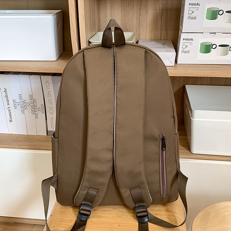 ins Burger's cute and unique design schoolbag is cartoonish and versatile. It's a lightweight travel backpack for college students and a casual backpack Specification drawing