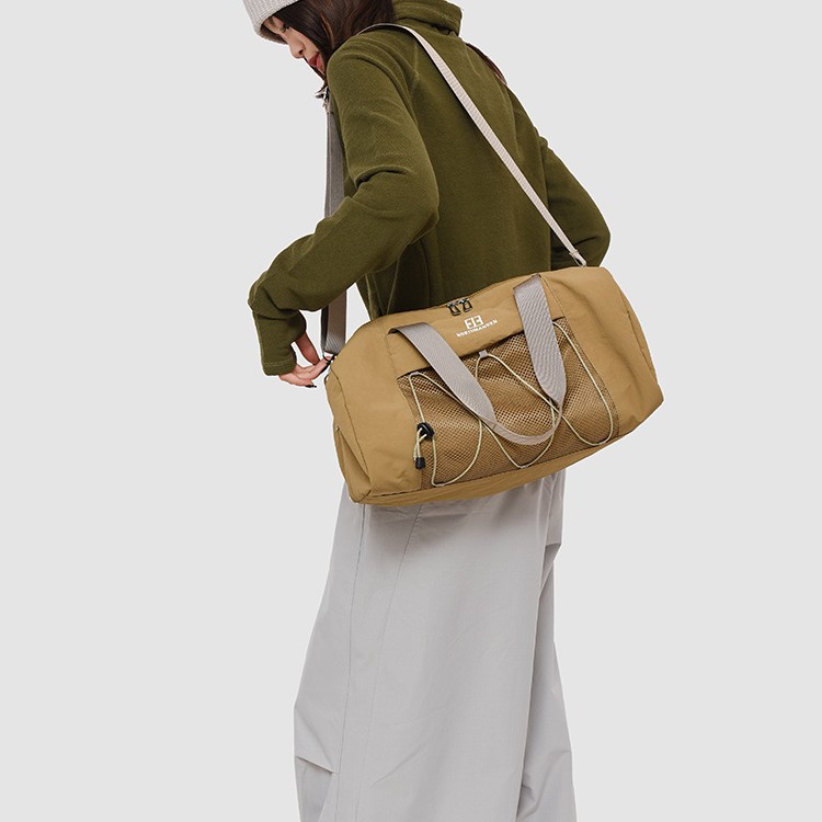 New cross-border large-capacity, high-appeartion-level fitness bag, sports yoga handbag, outdoor crossbody bag, solid-color travel bag full figure