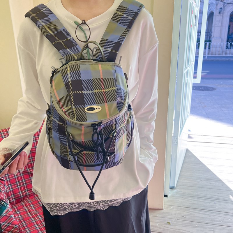 The 2024 new mini student backpack, a lightweight British-style sub-backpack with large capacity, is a trend for casual backpacks details Picture