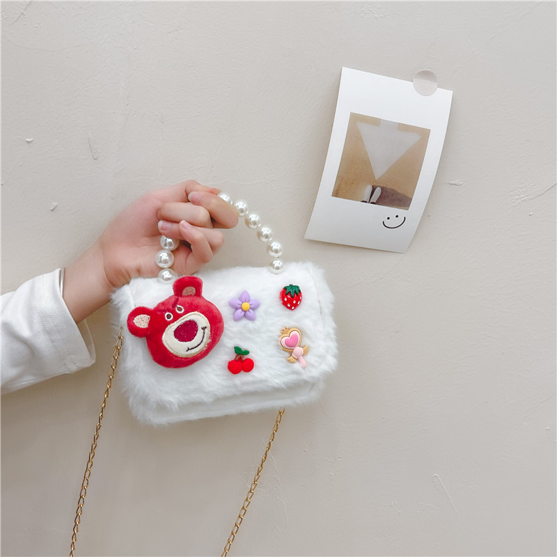 Girls' bags 2024 Autumn/Winter Cute furry bags for girls, fashionable handbags for little girls, wholesale of children's bags Application Scenario