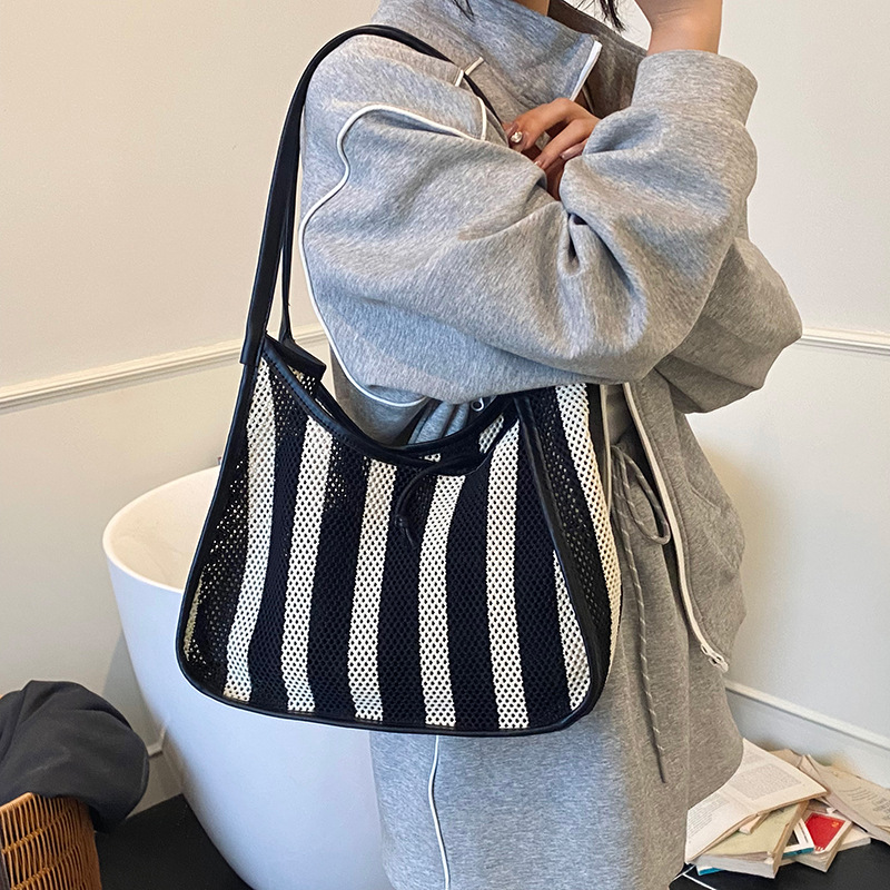 New Summer 2025 striped, versatile underarm bag, women's hollowed-out mother and child, large-capacity bucket bag, versatile shoulder bag Specification drawing