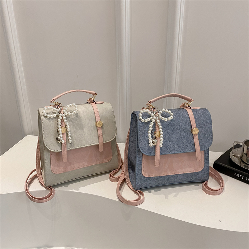 A new casual and fashionable single-shoulder crossbody bag for women with a unique and stylish design. It's a versatile backpack Application Scenario