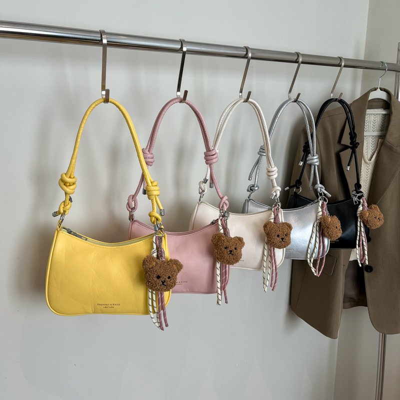 Summer's popular fresh and light pillow bag for women 2025 new women's bag, high-quality and versatile, single-shoulder bag, casual crossbody bag Application Scenario