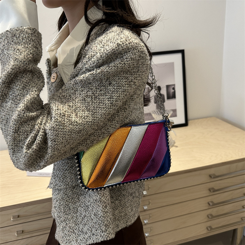 The 2024 autumn new Korean-style fashion patchwork Instagram stylish chain single-shoulder crossbody small square bag with diagonal stripes for women Specification drawing
