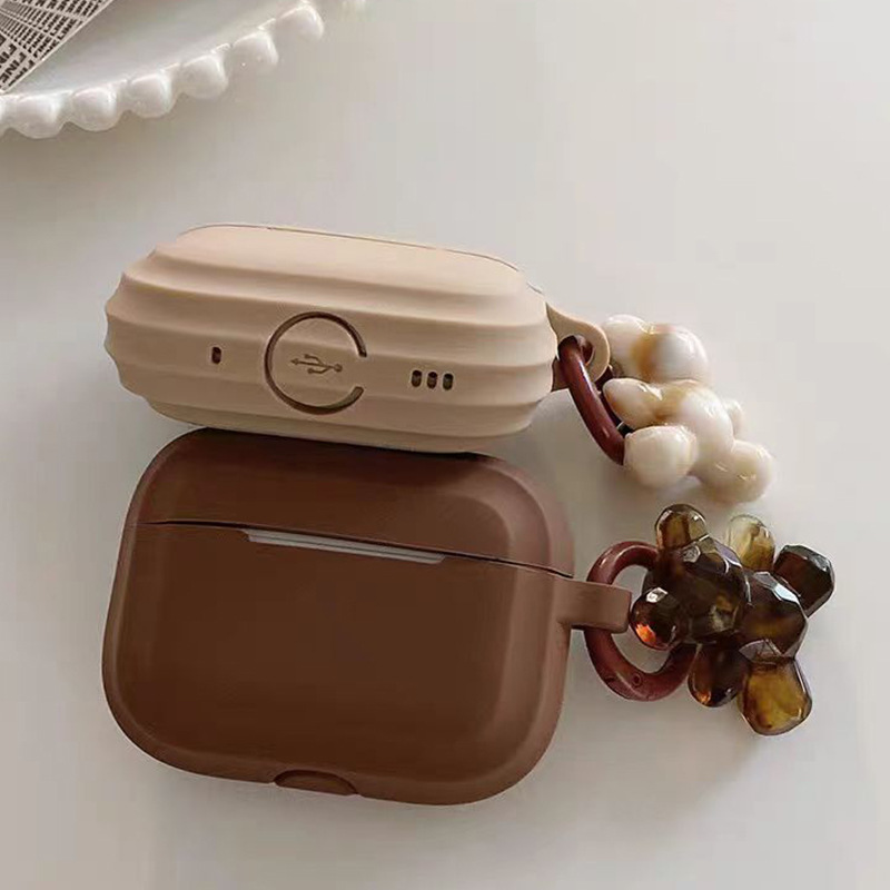 Silicone Bear is suitable for Apple AirPods 123rd generation Bluetooth earphone case Pro2 earphone case soft shell Application Scenario