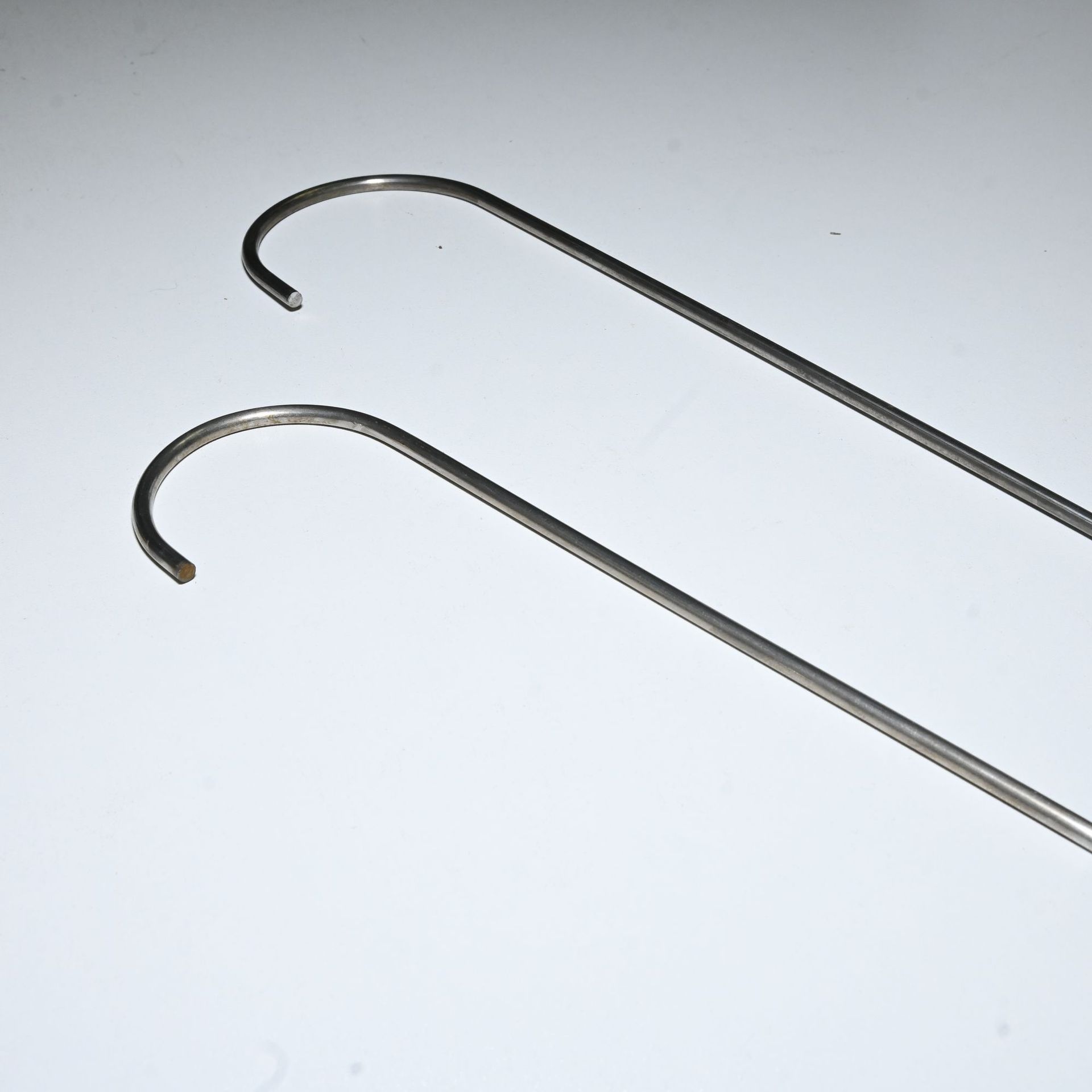 Stainless steel hook bracket, special-shaped spring, iron wire, iron wire processing, bending line forming, hanging frame manufacturer, hook type Application Scenario