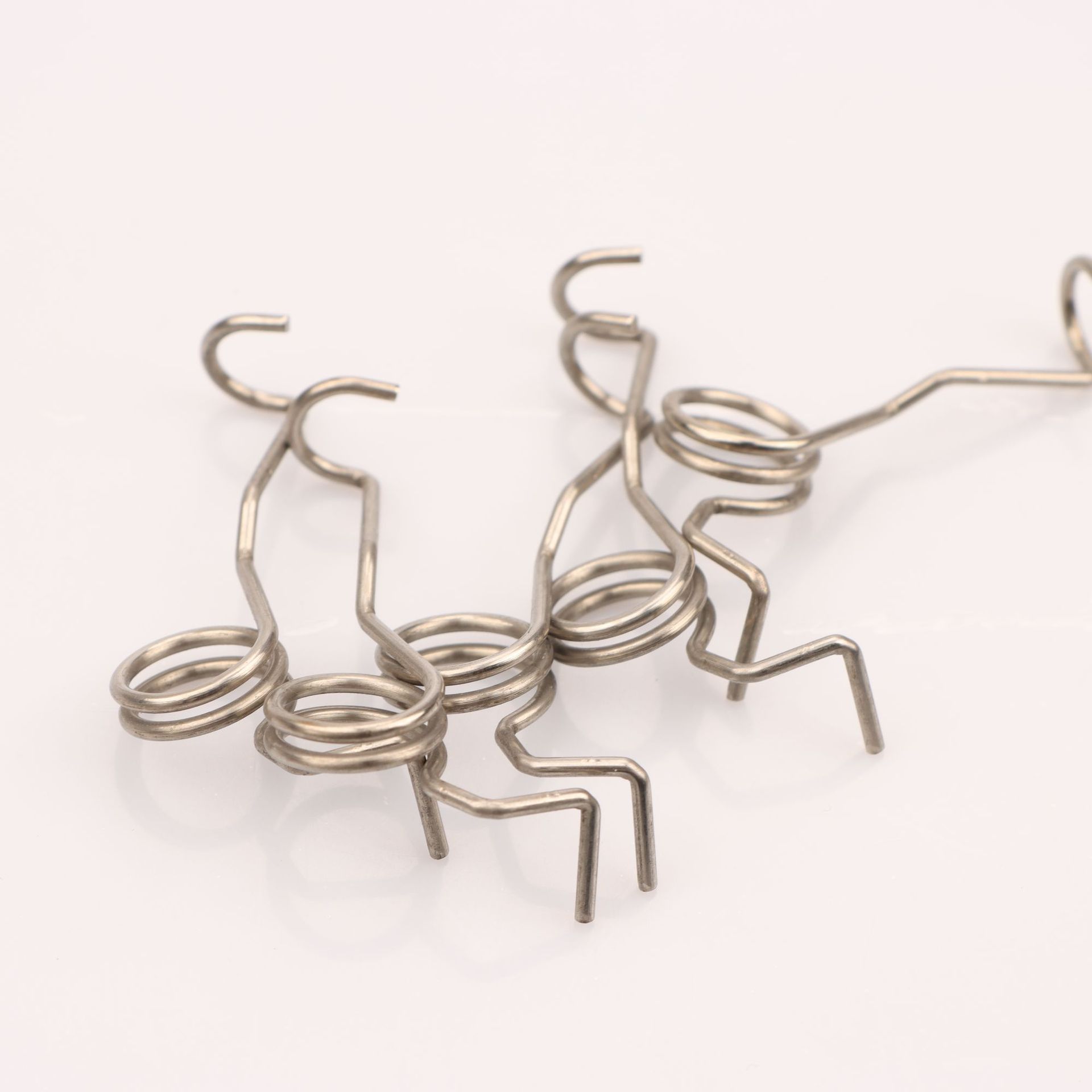 Stainless steel hardware accessories, compression and torsion springs, clamps, retaining rings, precision spiral hairpins, switches, special-shaped springs Item Picture