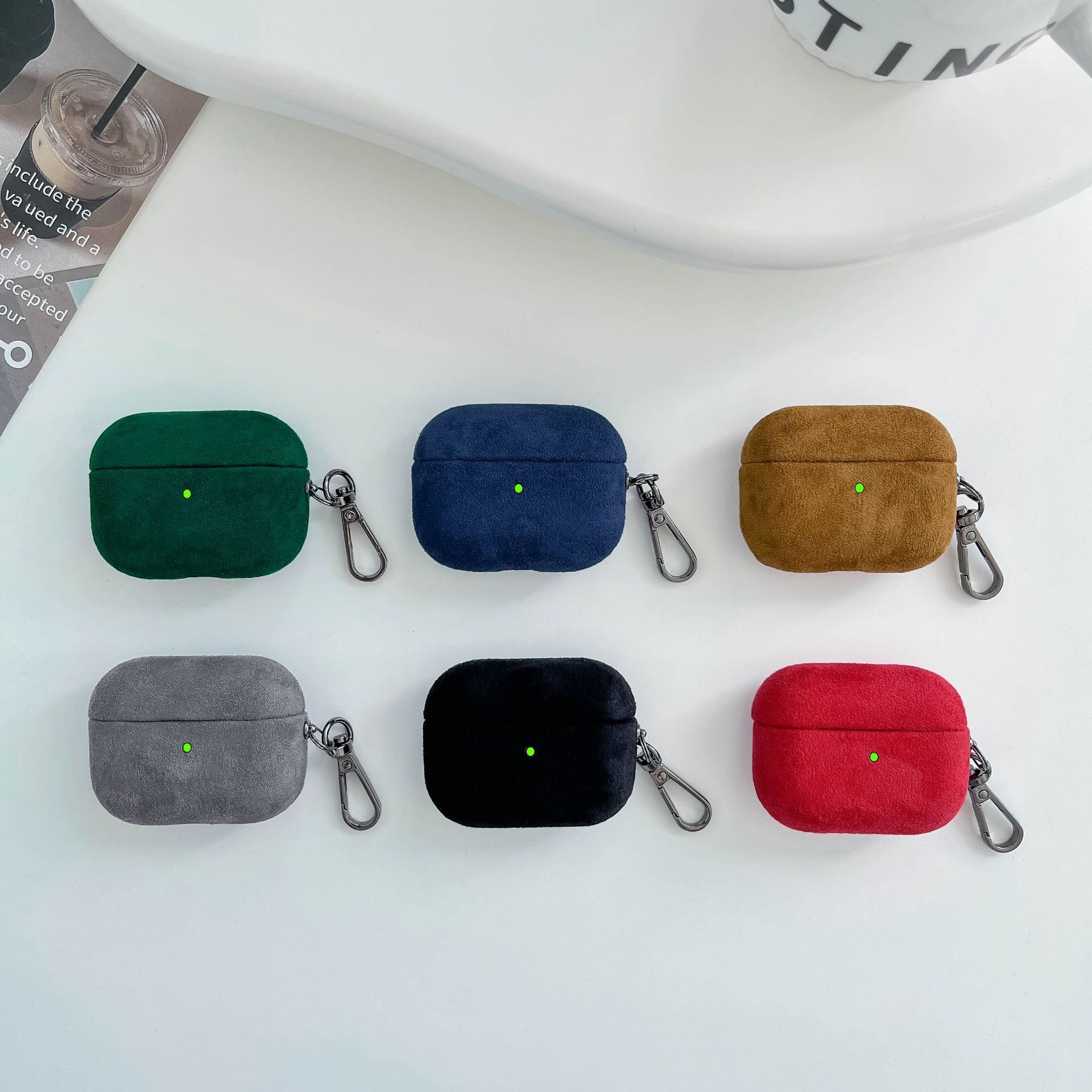 The flip-top fashionable business earphone case is suitable for Apple AirPods 2nd and 3rd generation pro with a velvet lanyard Bluetooth earphone case details Picture