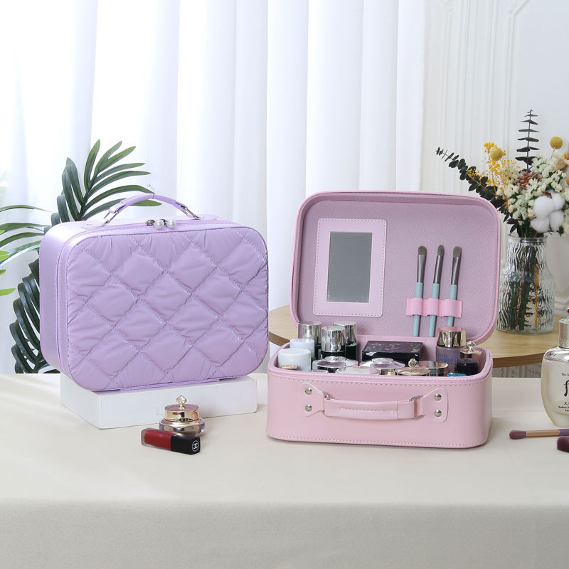 Amazon diamond-shaped makeup bag, simple and elegant, portable waterproof, travel-sized makeup box with mirror storage details Picture