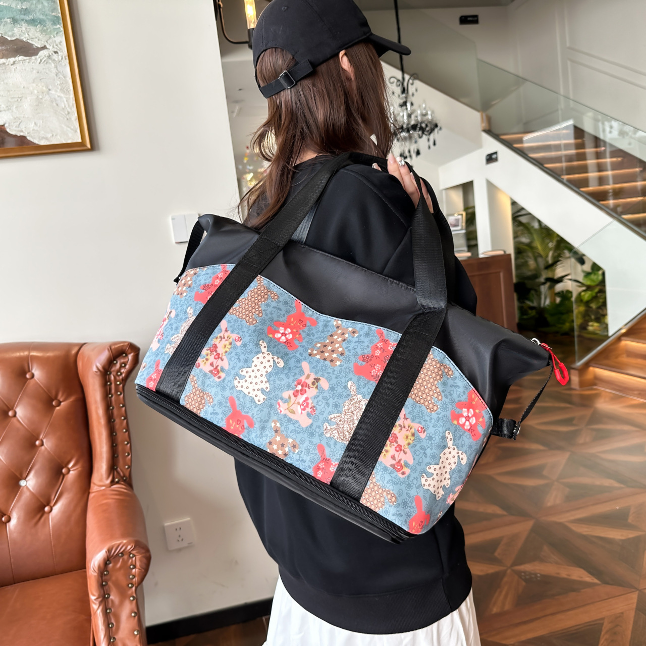 Large-capacity patchwork handbag, lightweight letter crossbody bag, new Oxford Butote bag for spring 2025 Specification drawing