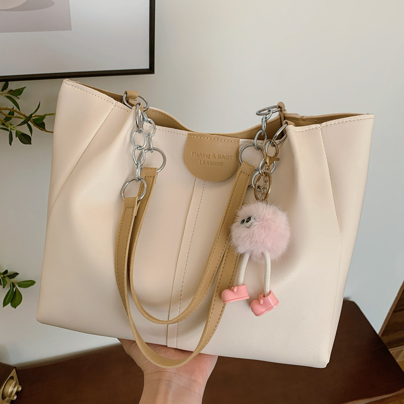 High-end large-capacity women's bag 2024 new style fashionable commuting single-shoulder bag with contrasting colors cross-border tote bag full figure