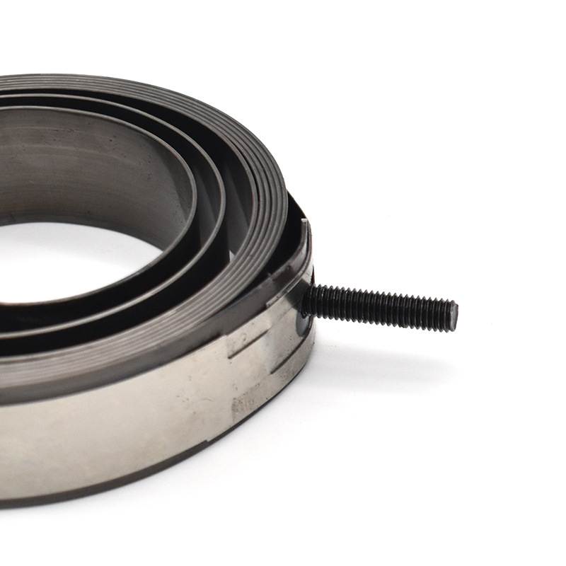 The starter is equipped with a disc spring chainsaw accessory, a large and small spring chainsaw coil spring Specification drawing