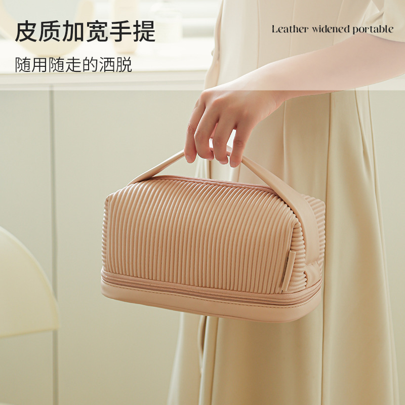 Makeup storage bag, cream toast makeup bag, large-capacity portable lipstick storage bag for women, travel toiletries bag details Picture