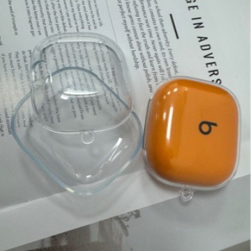 This is a high-transparency anti-drop earphone case for the Powerbeats Pro2 Bluetooth headphones from Magic Sound Specification drawing