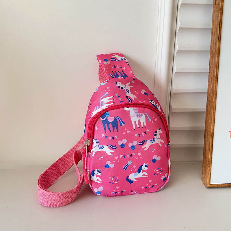 A cool and cute baby's small, light and casual girl's chest bag, a versatile and personalized crossbody bag for shopping details Picture
