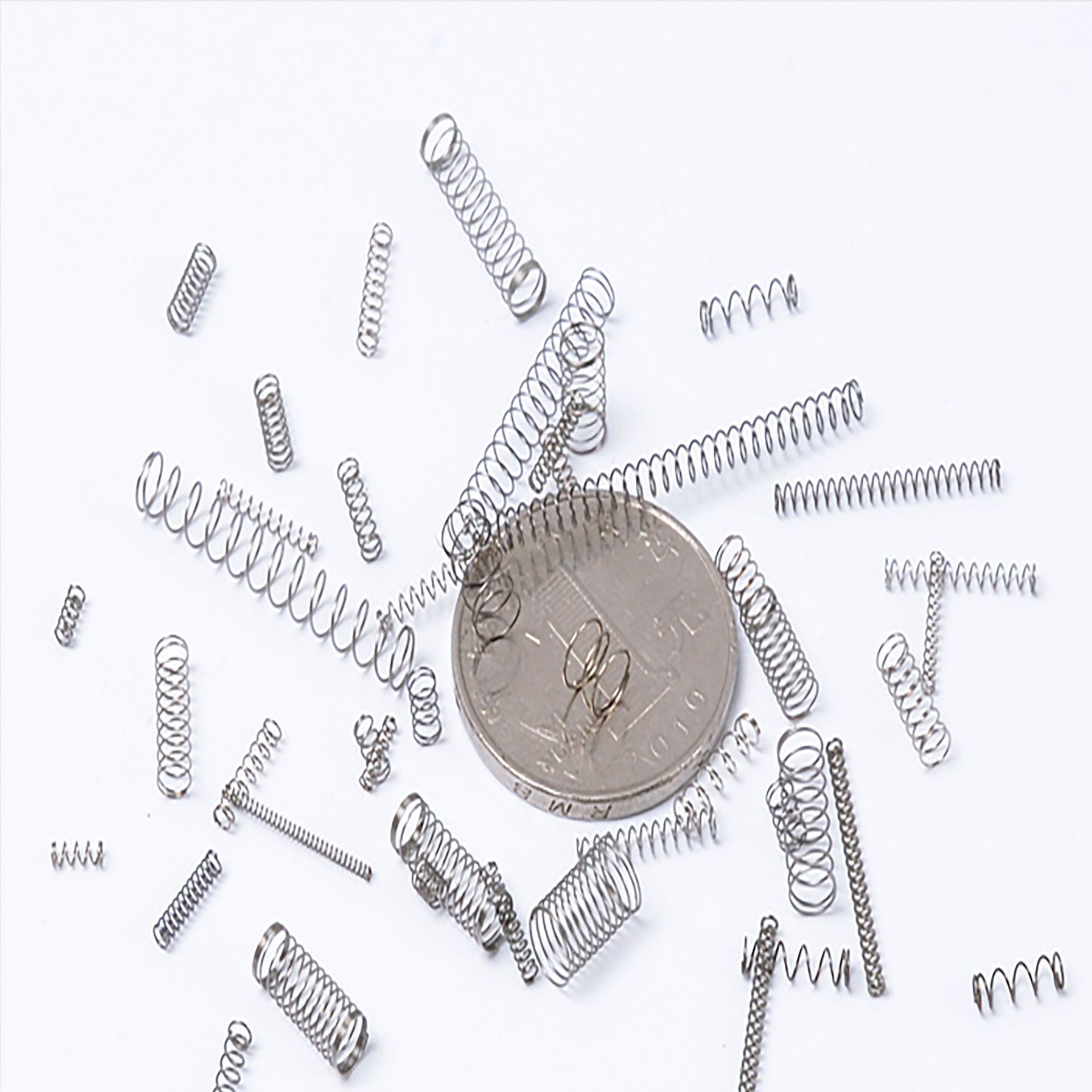 The manufacturer supplies stainless steel hardware cylindrical compression spring relay keys, mechanical precision valve springs for wholesale Item Picture