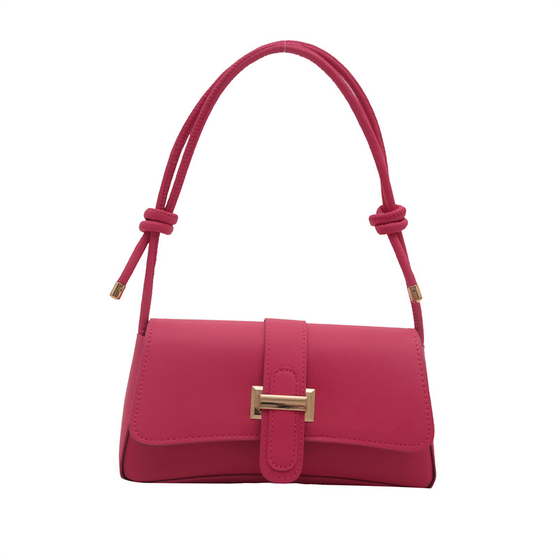 This is a trendy, versatile and fashionable small square bag with a simple, casual and niche design. It is a crossbody bag Item Picture