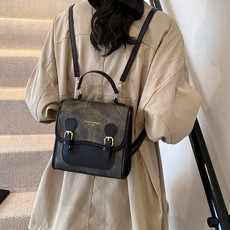 Retro and fashionable color-blocking backpack for women, new autumn 2024 trendy handbag, commuting single-shoulder crossbody bag, trendy Specification drawing