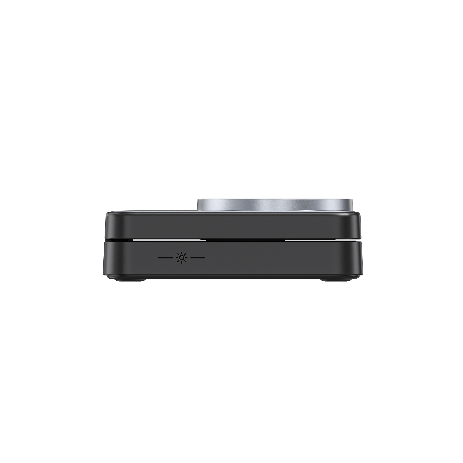 Cross-border new product: Folding magnetic three-in-one wireless charger, 15W fast charging, multi-functional phone stand wireless charging Application Scenario
