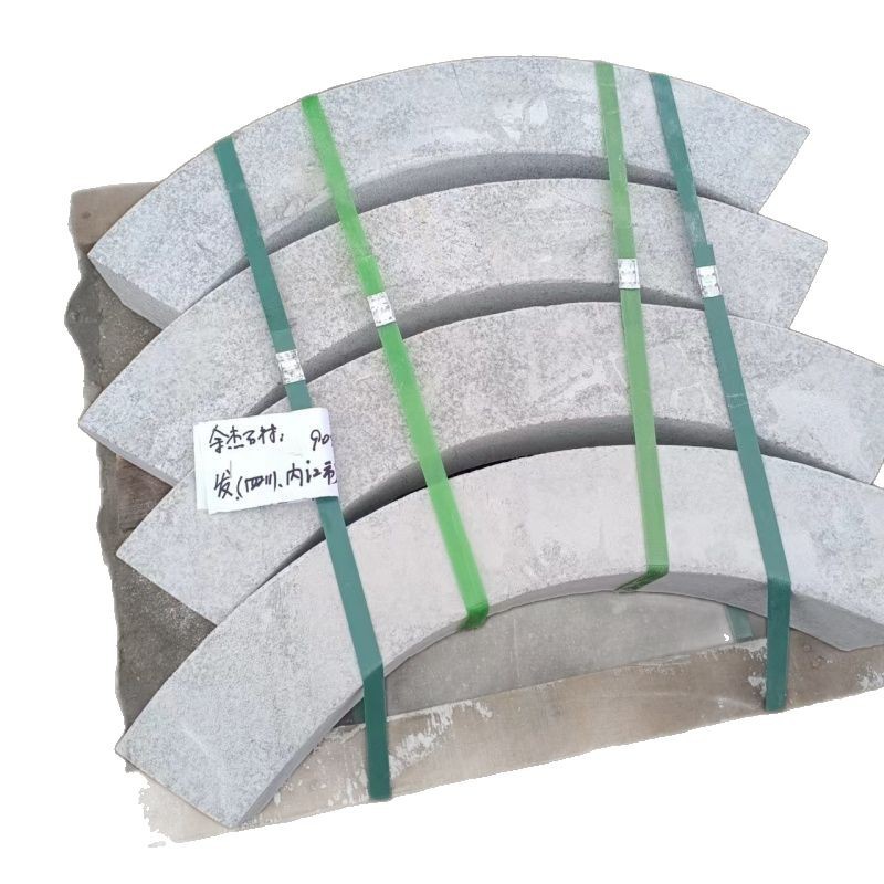 Granite sesame white curb stones, side stones, edge stones, flower beds, vegetable plots, tree pits, side slabs, flamed slabs, and curb stones Item Picture