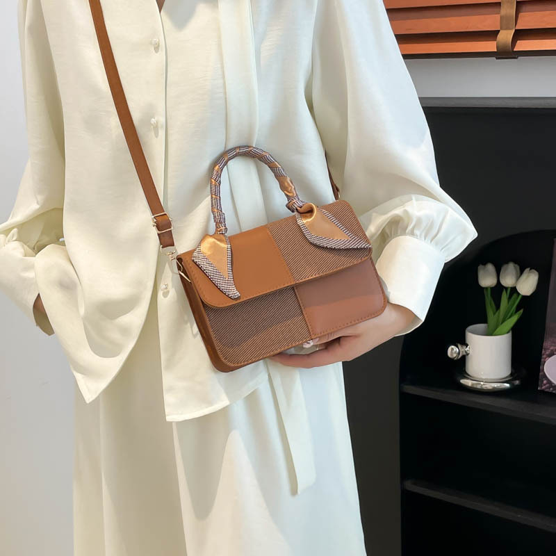 Fresh and sweet single-shoulder bag for women, summer patchwork, stylish and fashionable small square bag, elegant hand-held bag for women when shopping and going out details Picture