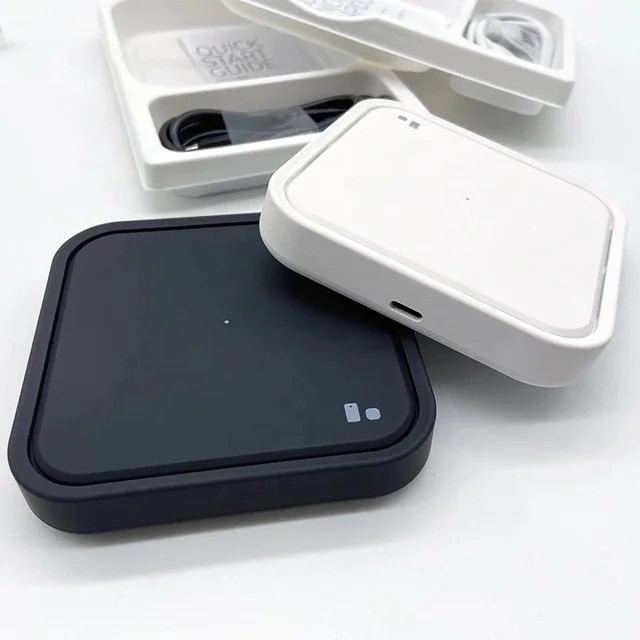 The EP-P2400 wireless charger with a 15W base is suitable for fast charging of Samsung mobile phones and headphones Application Scenario
