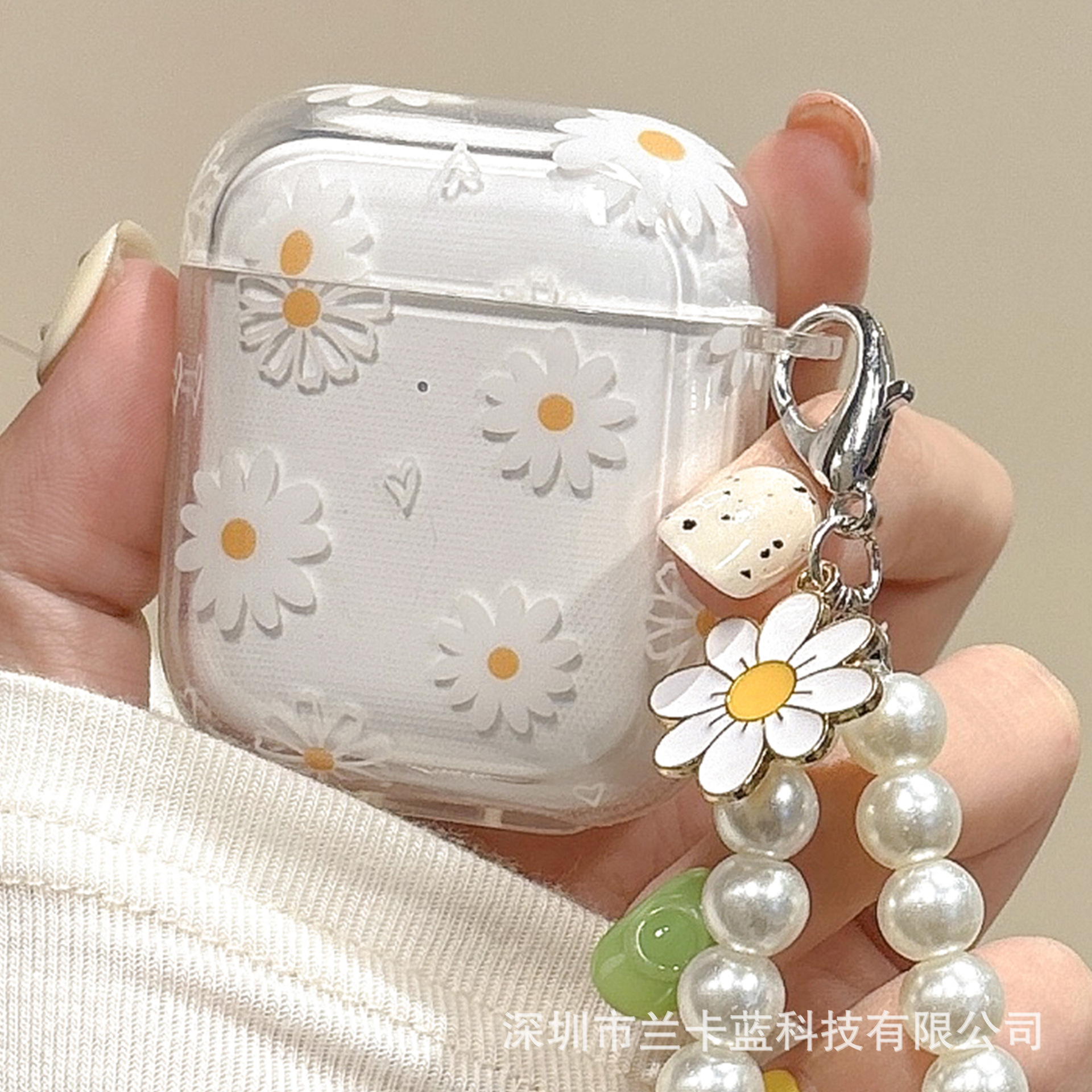 Suitable for AirPods 1/2/3 Pro PRO2 Bluetooth earphone case, high-transparency Daisy imitation pearl pendant IMD shell full figure