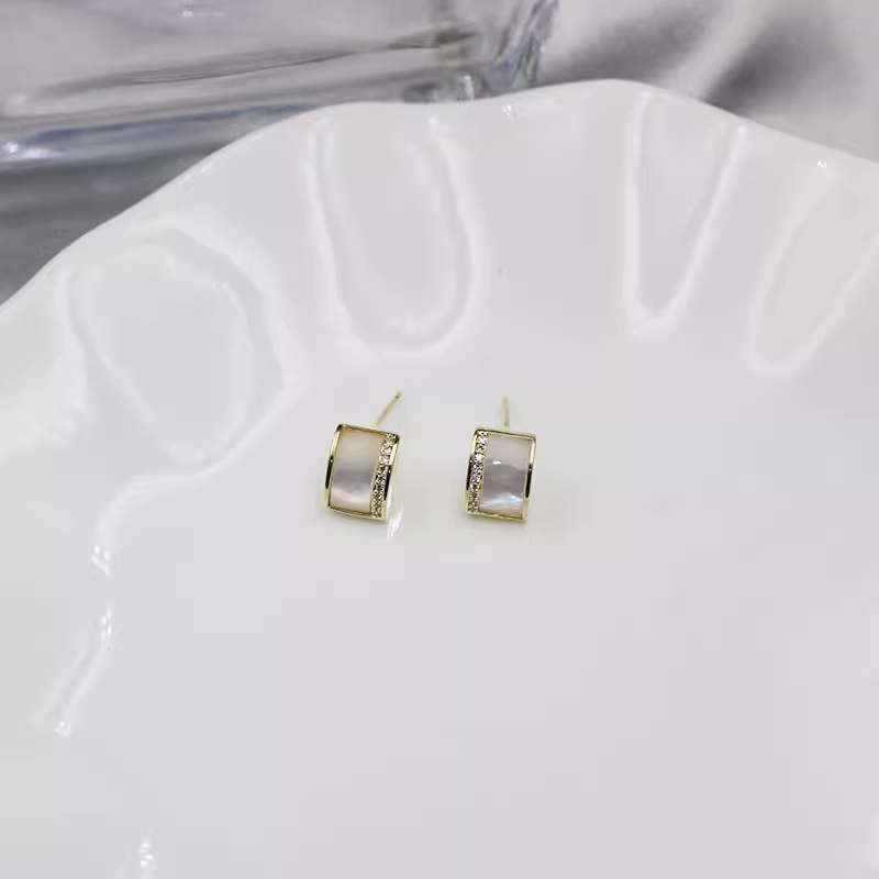 饰品/耳饰/耳钉/3对耳钉/滴油细节图