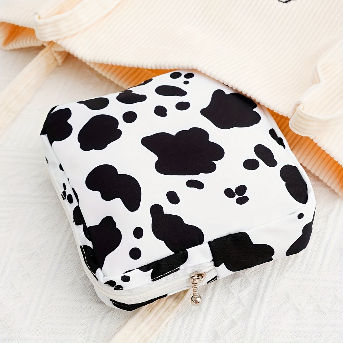 Sanitary napkin storage bag for girls, portable cosmetics lipstick bag, ins sanitary napkins and sanitary napkins storage small bag Specification drawing
