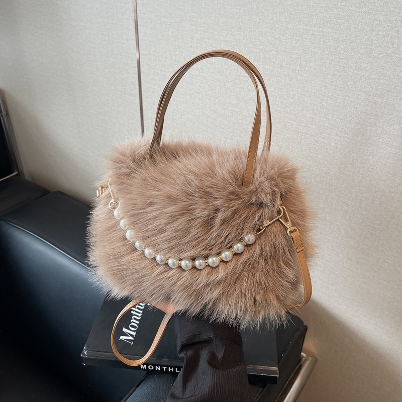Furry hand-held small bag 2024 new style pearl wool square bag, fashionable autumn and winter texture women's crossbody bag full figure