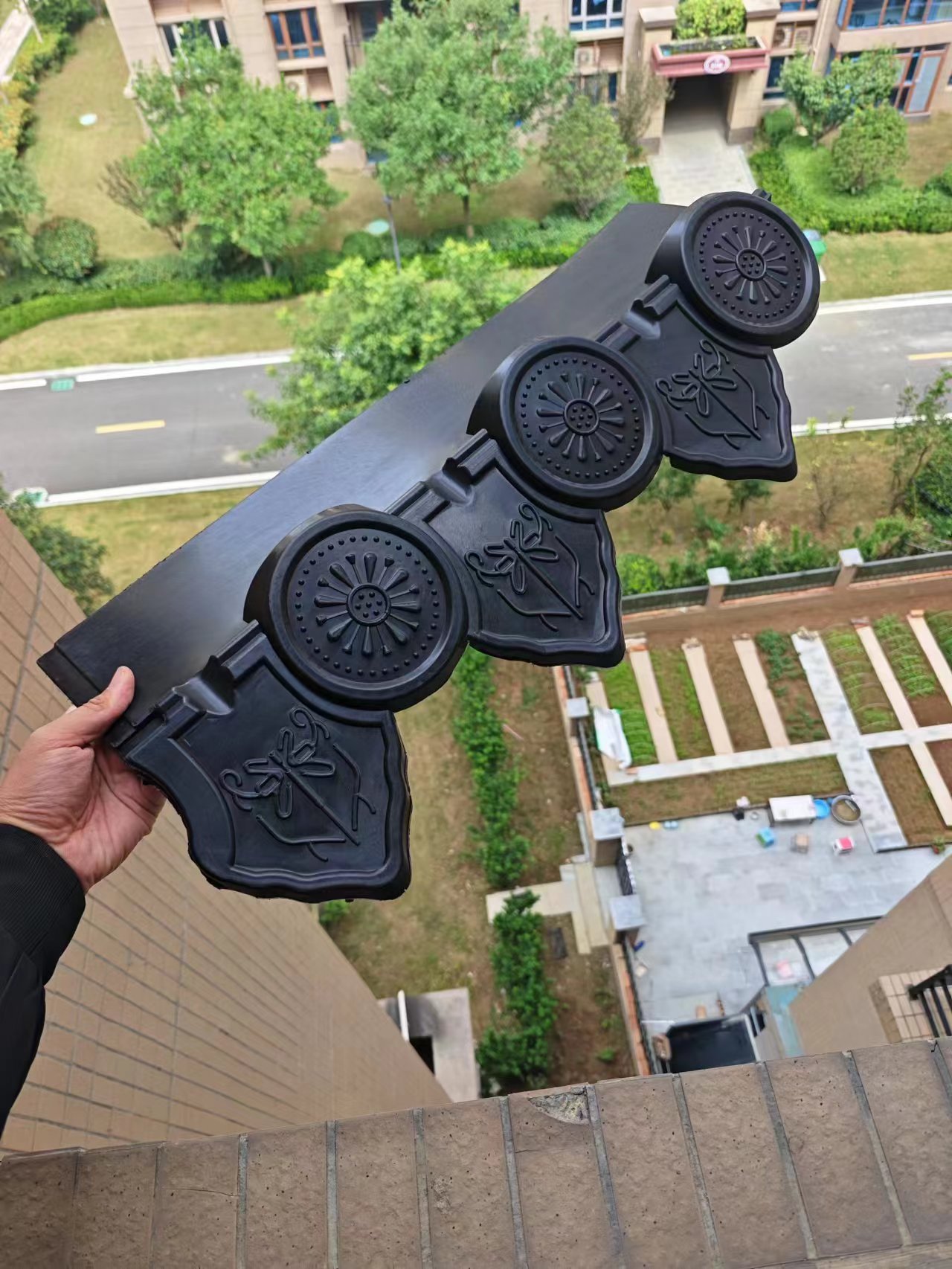 New antique resin ASA flat plate universal eave hanging piece, antique resin decorative tile eave board, eave Specification drawing