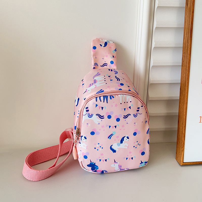A cool and cute baby's small, light and casual girl's chest bag, a versatile and personalized crossbody bag for shopping Application Scenario