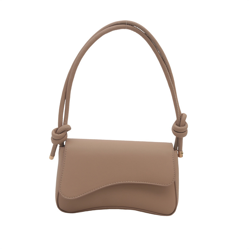 A new 2024 autumn single-shoulder bag, a simple and stylish women's underarm bag for commuting to work Item Picture