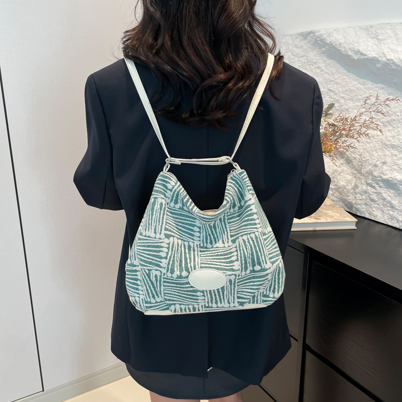 Personalized and simple commuter single-shoulder bag 2024 new style, fashionable and beautiful backpack, niche design underarm tote bag Specification drawing