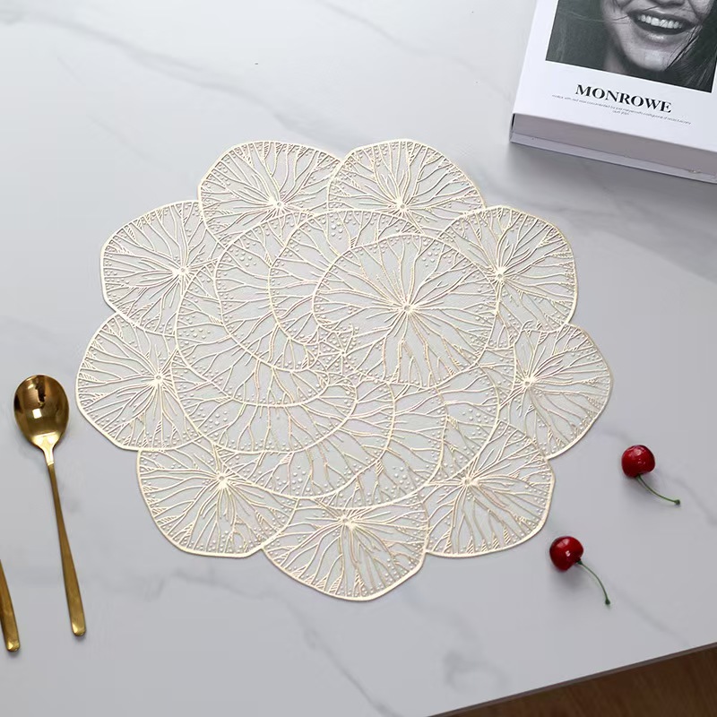 Nordic circular hollowed-out placemats, gold-embossed heat-insulating placemats, Western placemats, high-end decorative placemats, creative trays for home use Specification image