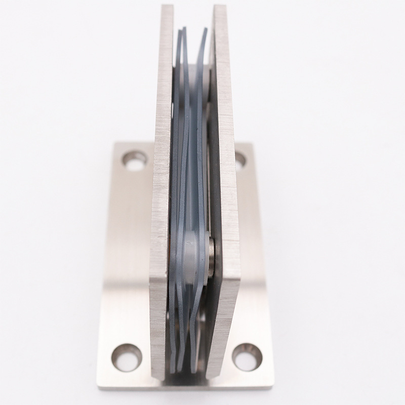 201-304 stamped stainless steel 4MM 90-degree bathroom clamp XZ-101 stainless steel bathroom glass clamp door hinge Application Scenario