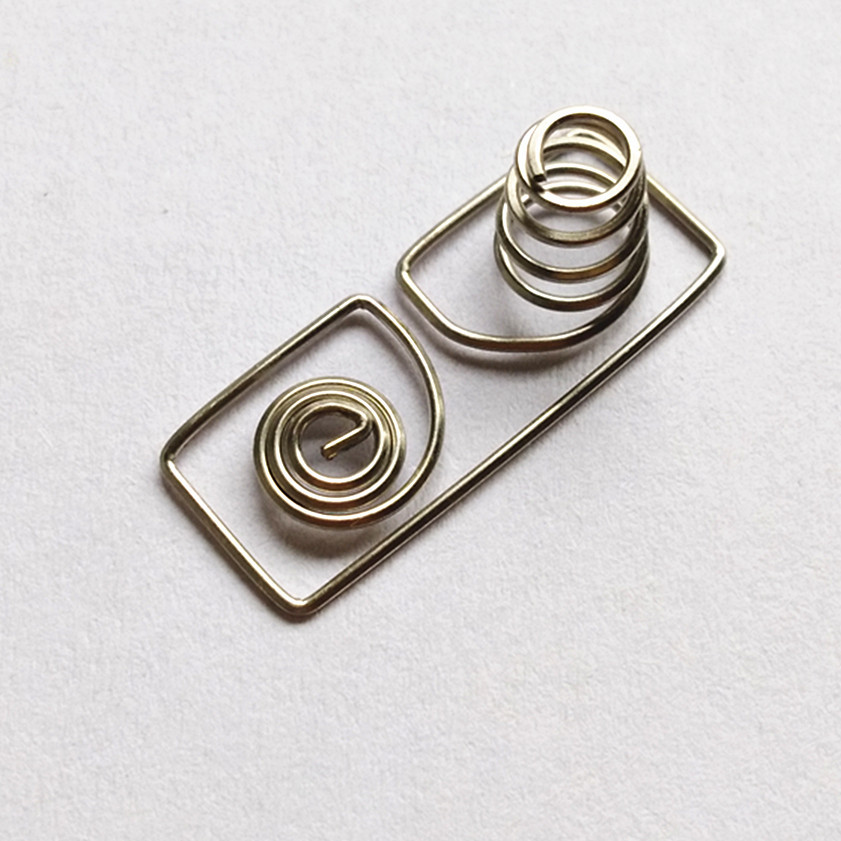 The manufacturer supplies high-quality battery springs, conductive springs and various special-shaped springs in stock. Free samples are available Application Scenario
