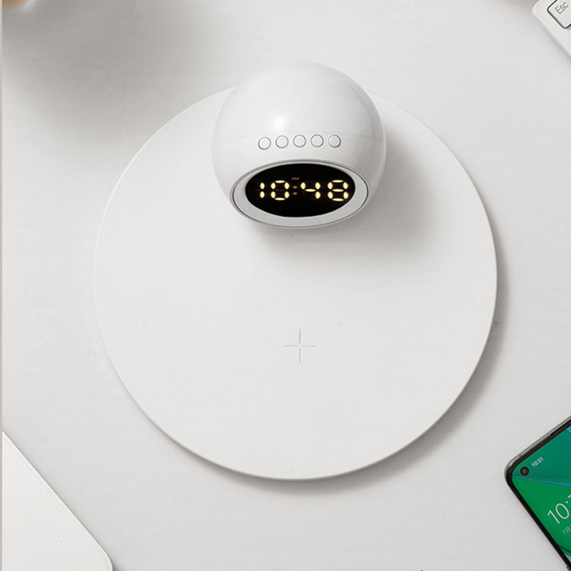 Cross-border wireless fast charging is suitable for Apple and Huawei clocks, mobile phone wireless charging, night lights, business gifts wholesale Application Scenario