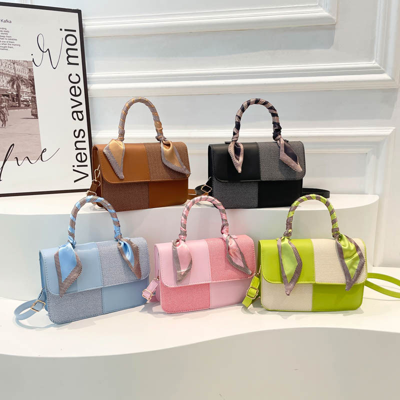 Fresh and sweet single-shoulder bag for women, summer patchwork, stylish and fashionable small square bag, elegant hand-held bag for women when shopping and going out Application Scenario