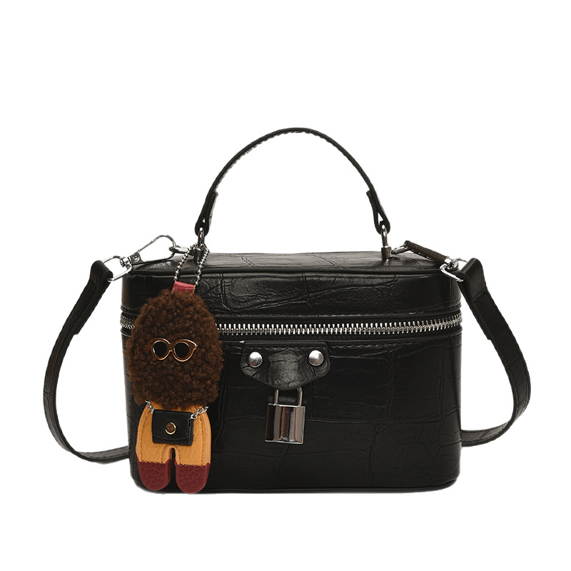 A high-end, stylish and niche hand-held makeup box bag for women, a new 2025 versatile and light luxury commuting single-shoulder crossbody bag Item Picture