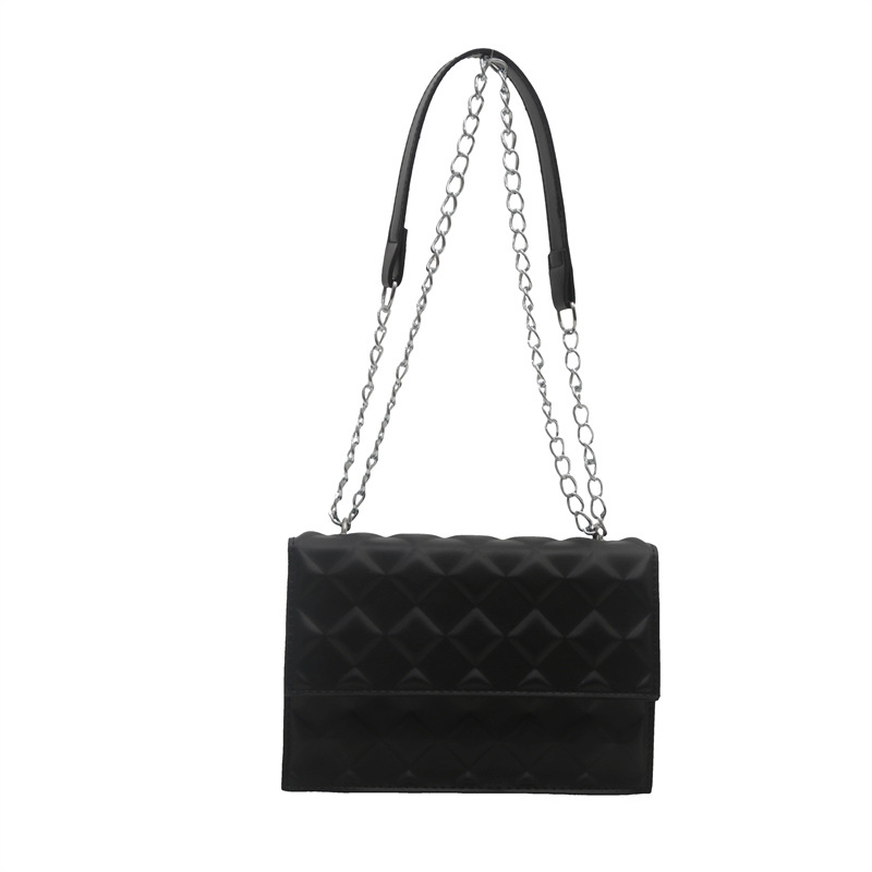 The 2024 autumn new embossed diamond-shaped single-shoulder crossbody bag with a chain design is a niche, fashionable, simple and retro small square bag Item Picture