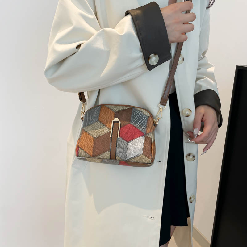 Middle-aged mom bag for women 2024 New casual and fashionable printed soft leather multi-layer single-shoulder crossbody mobile phone pocket small bag Specification drawing
