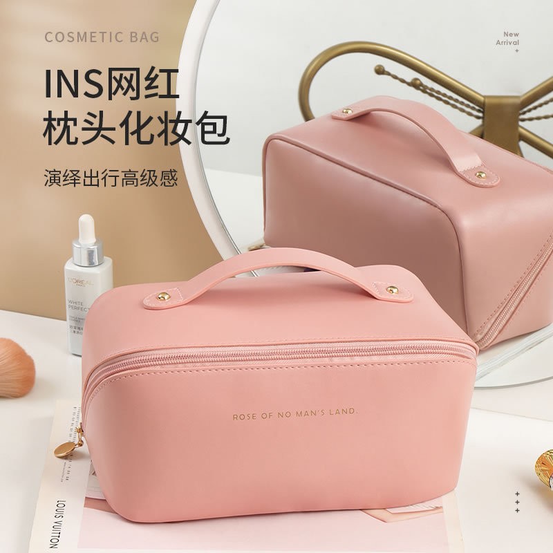 PU makeup bag with large capacity, portable, ins high-end feel, a 2025 new travel cosmetics and toiletries storage bag full figure
