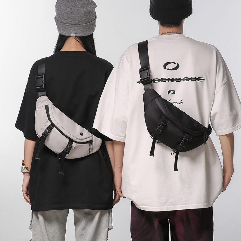 WEPOWER's new unisex chest bag, a casual and high-end waist bag, is fashionable, trendy and versatile. It's a single-shoulder crossbody bag Specification drawing