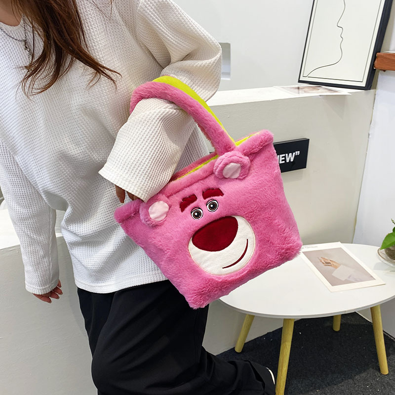 Cute plush bag for women 2022 New large-capacity cartoon handbag, Korean version strawberry bear plush tote bag Specification drawing
