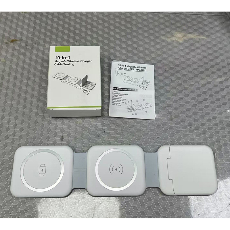 A best-selling three-in-one folding magnetic wireless charger for desktop wireless charging, suitable for Apple, Huawei, mobile phones and watches Application Scenario