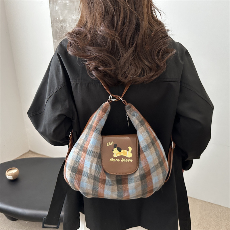 Korean cartoon puppy backpack for women, 2024 New style college checkered Tote bag, casual large-capacity single-shoulder bag Specification drawing