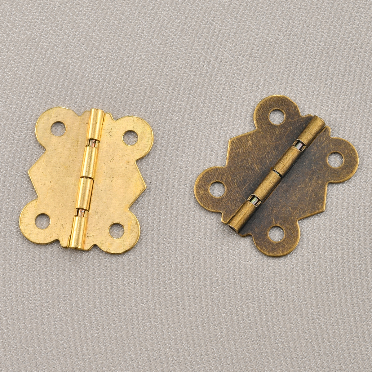 Antique-style butterfly small hinge cabinet hardware accessories, lace hinges, hinge wooden box, 90-degree and 180-degree hinges details Picture