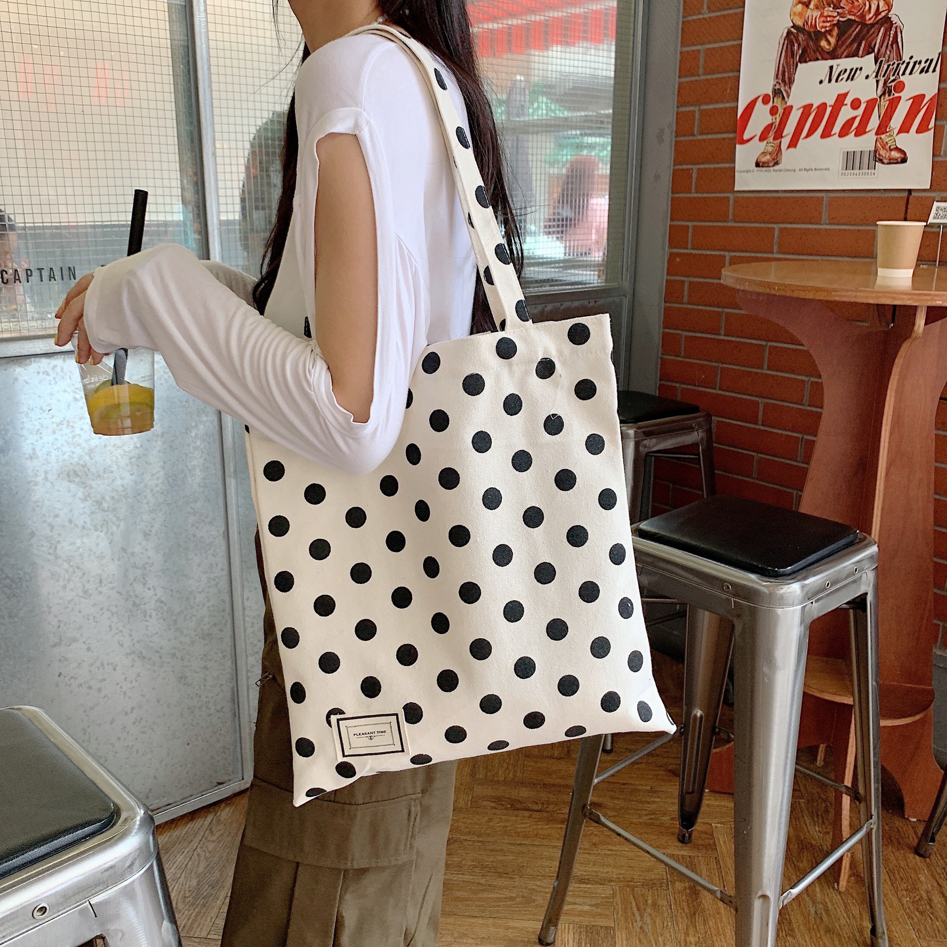 26223 ins Controversy Point single-shoulder handbag, hand-held canvas bag, women's mobile phone bento bag, large capacity tote bag Specification drawing